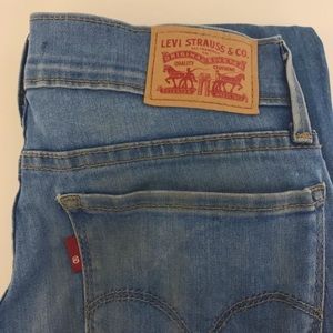 Levi’s 710 Super Skinny Light Wash Jeans